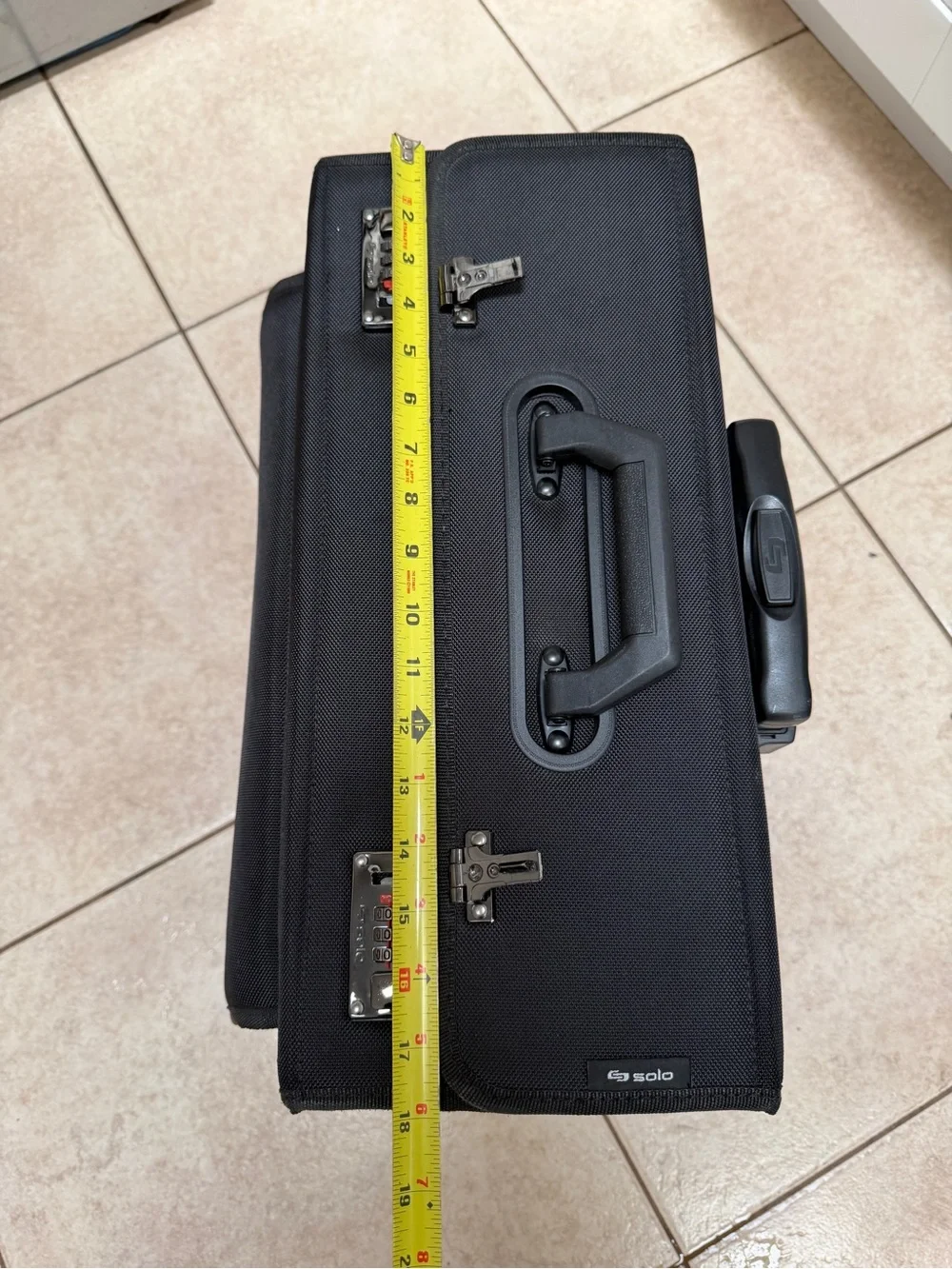 solo one latches